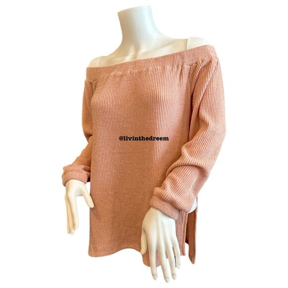 #T83 SABO Skirt Soft Ribbed Off The Shoulder Sweater SZ L $79 - Picture 3 of 15